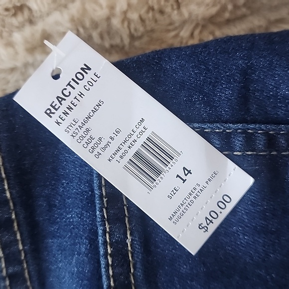 Boys reaction Kenneth Cole shorts - Picture 3 of 4